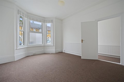 Click the photo for more details of Villiers Road, Willesden, NW2 5QB