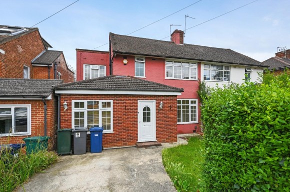 View Full Details for Francklyn Gardens, Edgware, HA8 8RZ