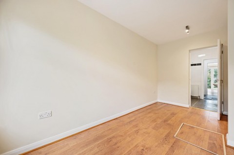 Click the photo for more details of Francklyn Gardens, Edgware, HA8 8RZ