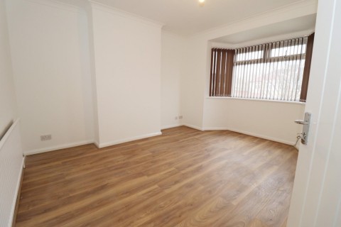 Click the photo for more details of Reading Road, Northolt, UB5 4PJ