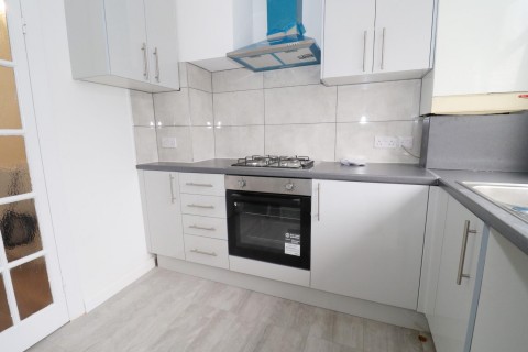 Click the photo for more details of Reading Road, Northolt, UB5 4PJ